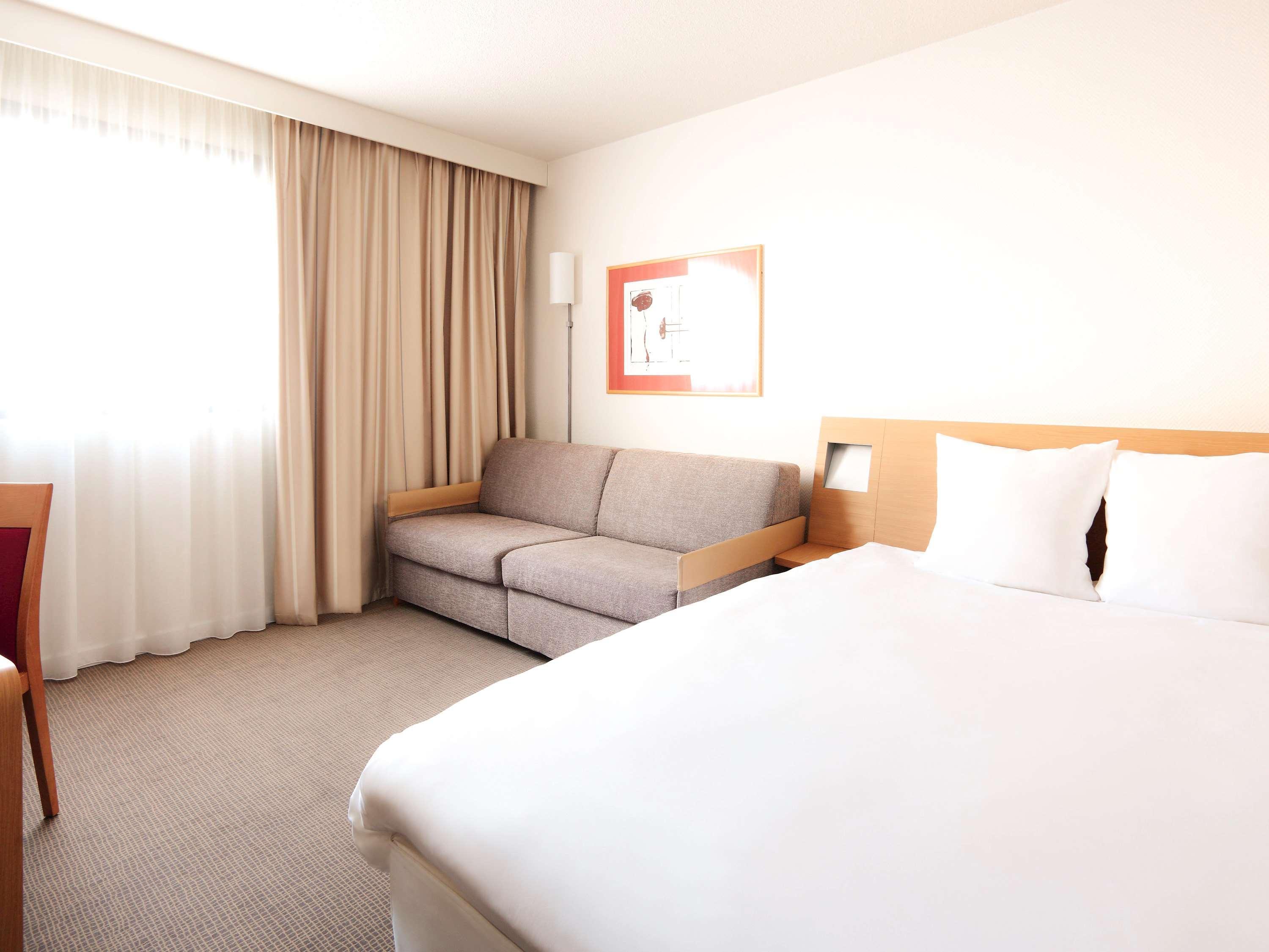 Novotel Atria Nimes Centre Exterior foto