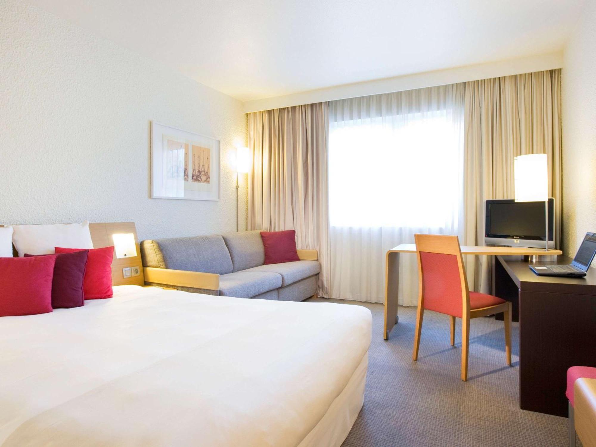 Novotel Atria Nimes Centre Exterior foto
