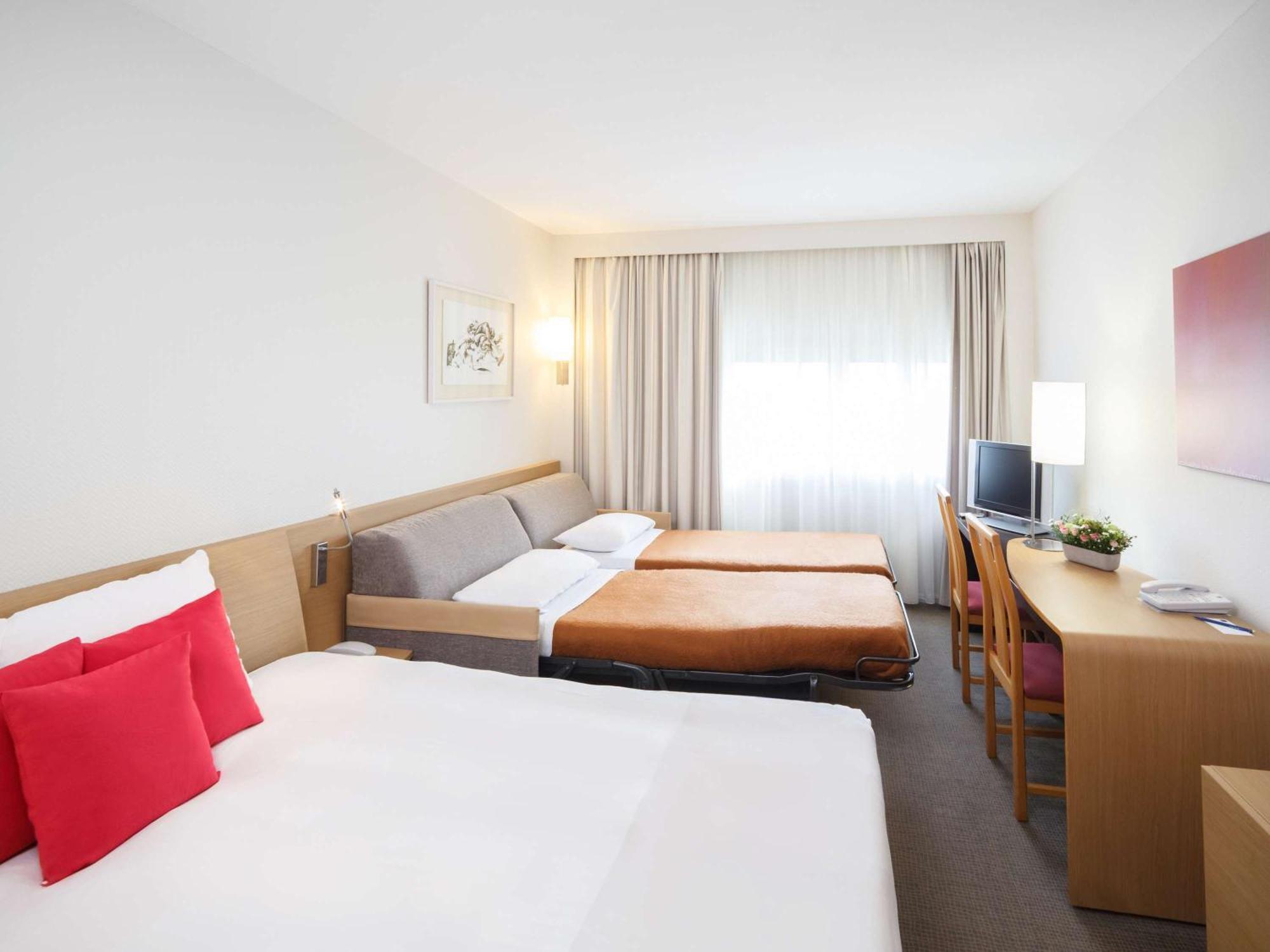 Novotel Atria Nimes Centre Exterior foto
