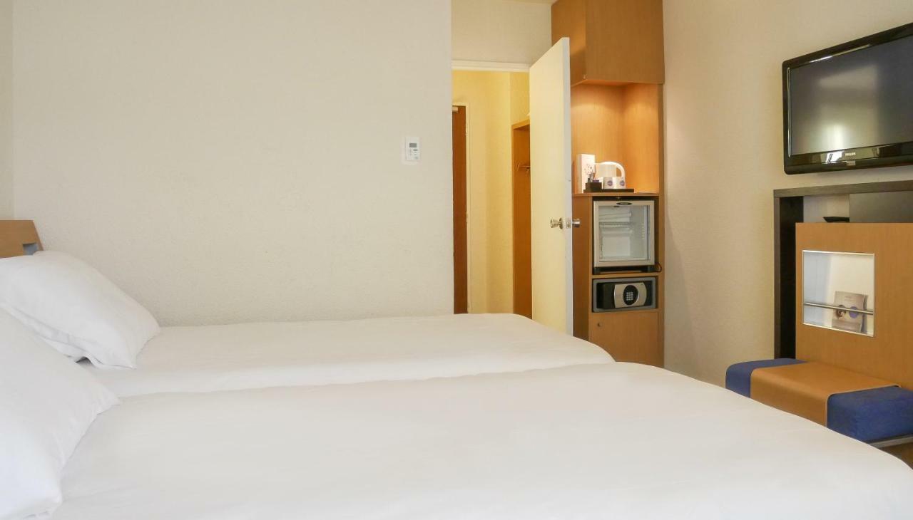 Novotel Atria Nimes Centre Exterior foto